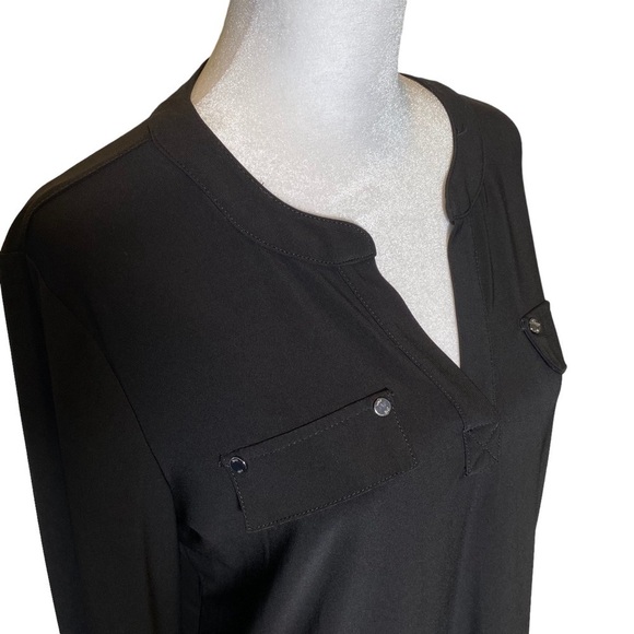 Jones New York Signature size Medium black pullover long sleeve v-neck blouse - Picture 6 of 7
